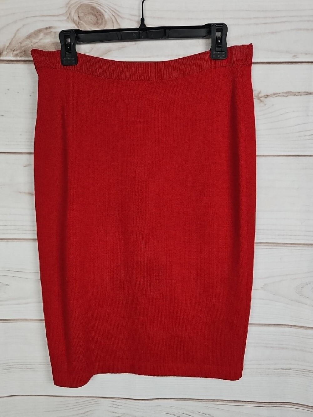 St. John Evening by Marie Gray Vintage Red Knit Pencil Skirt | Size 6 - Picture 2 of 13